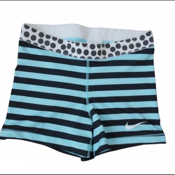 Nike Pants - Nike Pro women’s Dri Fit training shorts Large